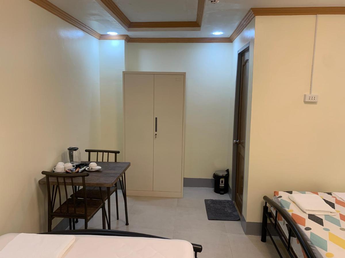 Zl Travelers Inn Batuan エクステリア 写真