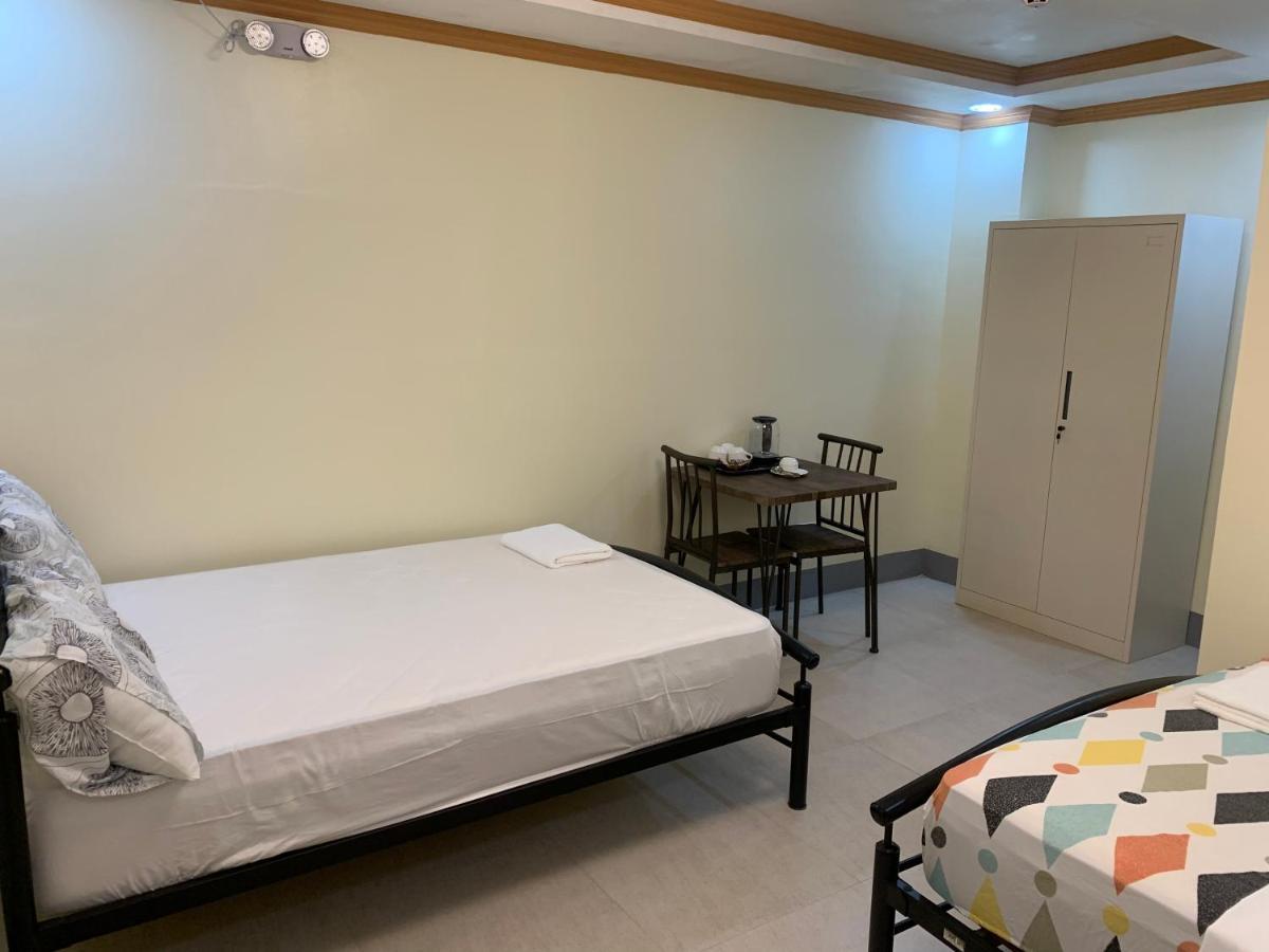 Zl Travelers Inn Batuan エクステリア 写真