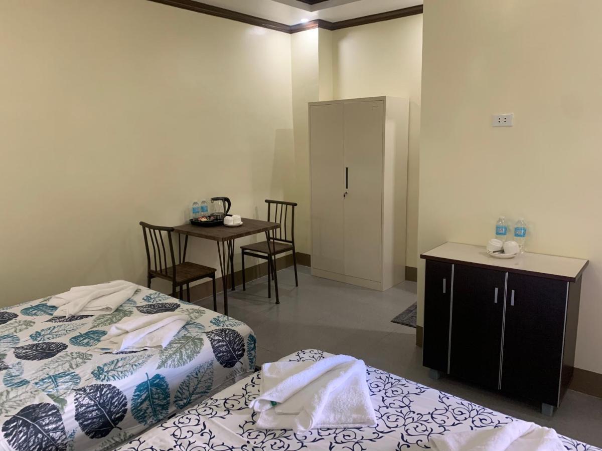 Zl Travelers Inn Batuan エクステリア 写真