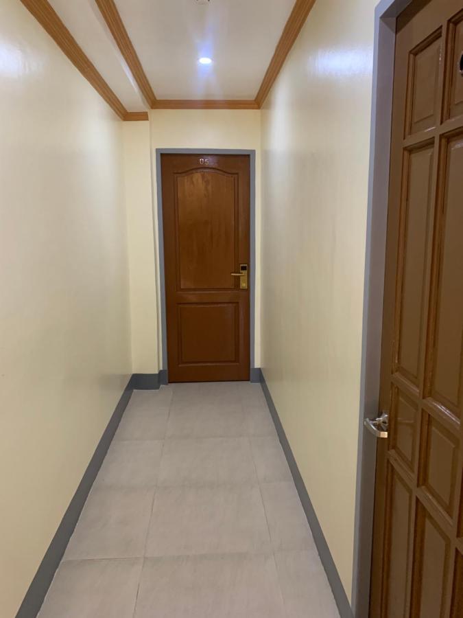 Zl Travelers Inn Batuan エクステリア 写真