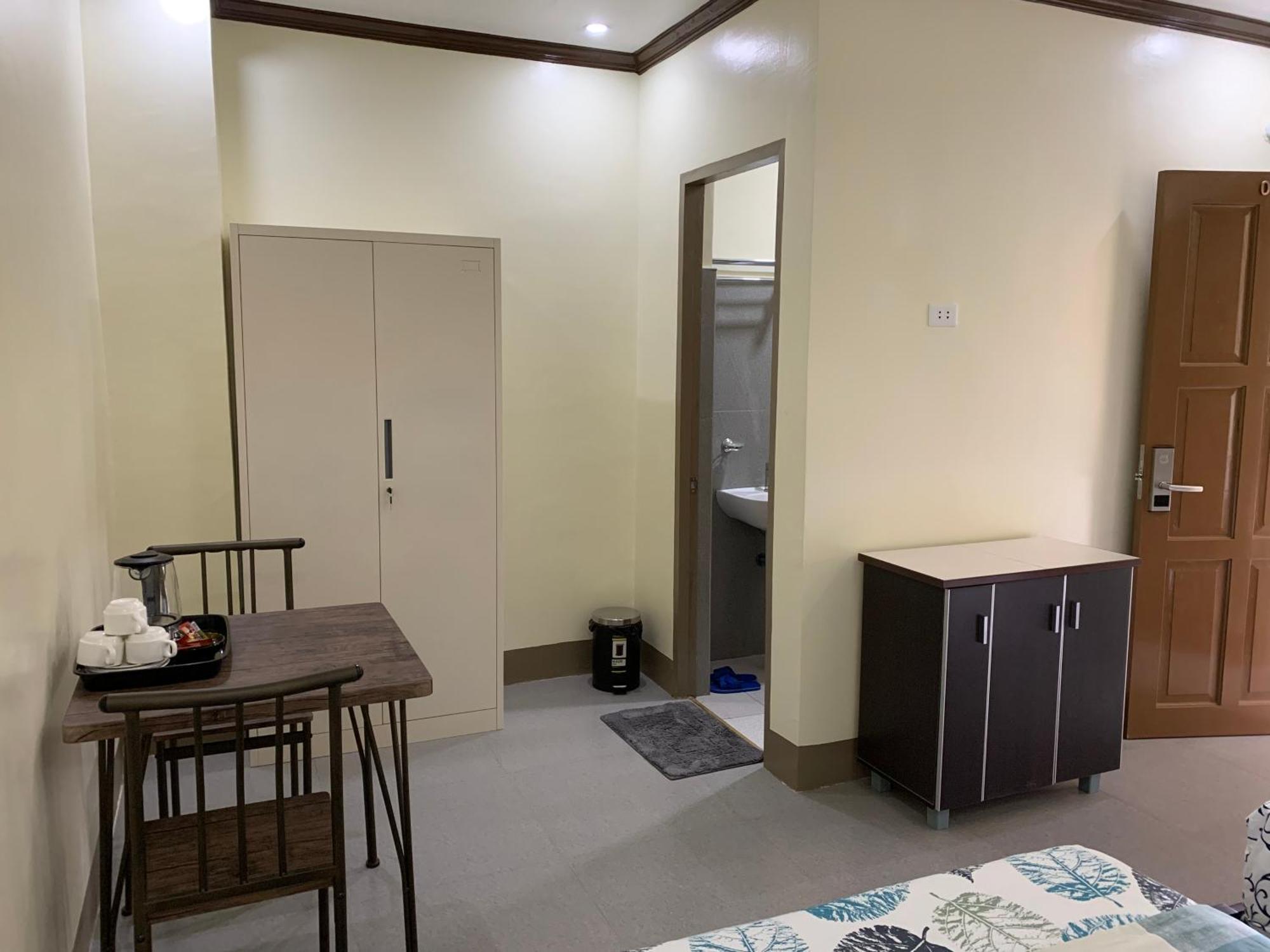 Zl Travelers Inn Batuan エクステリア 写真