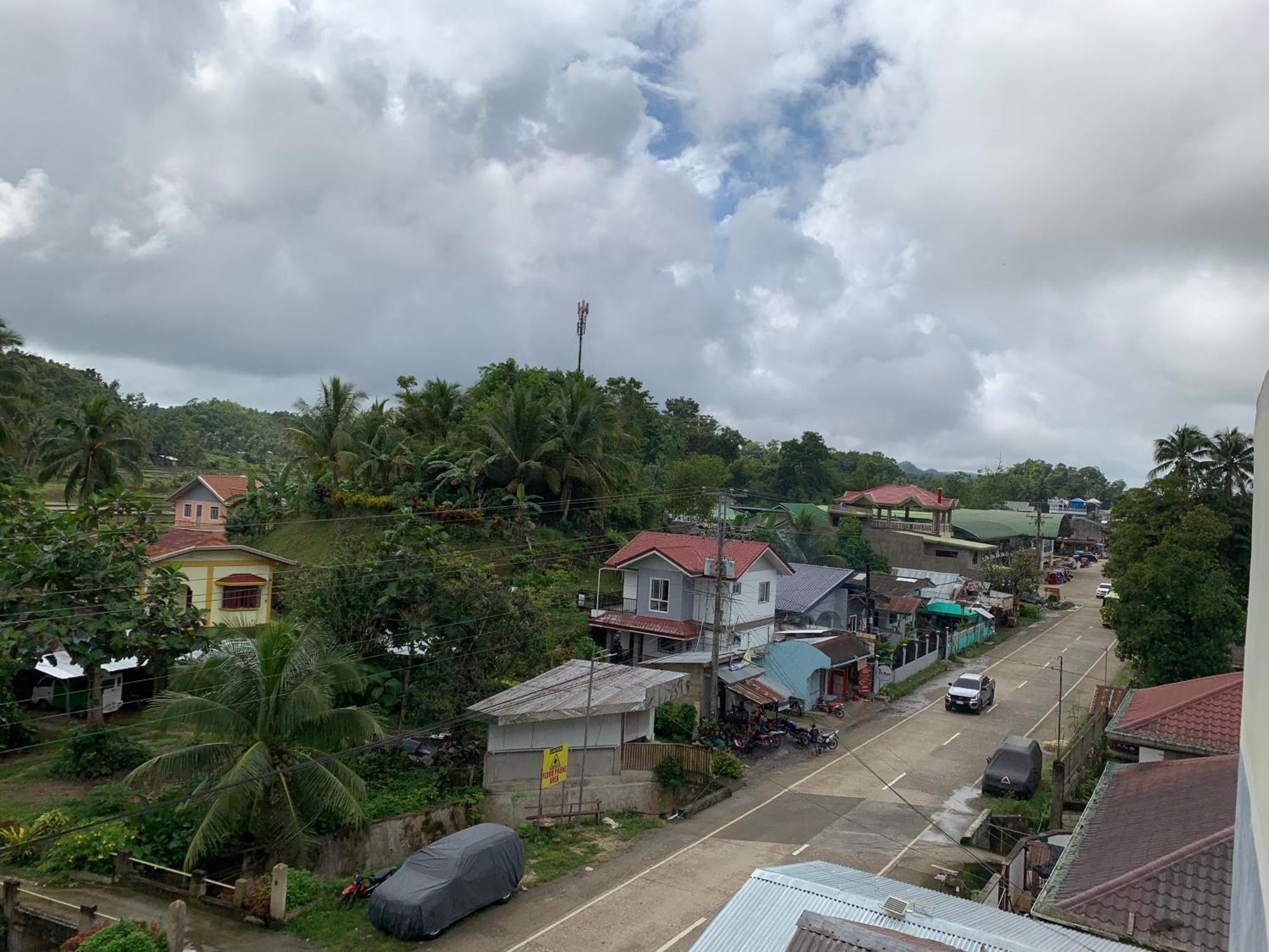 Zl Travelers Inn Batuan エクステリア 写真