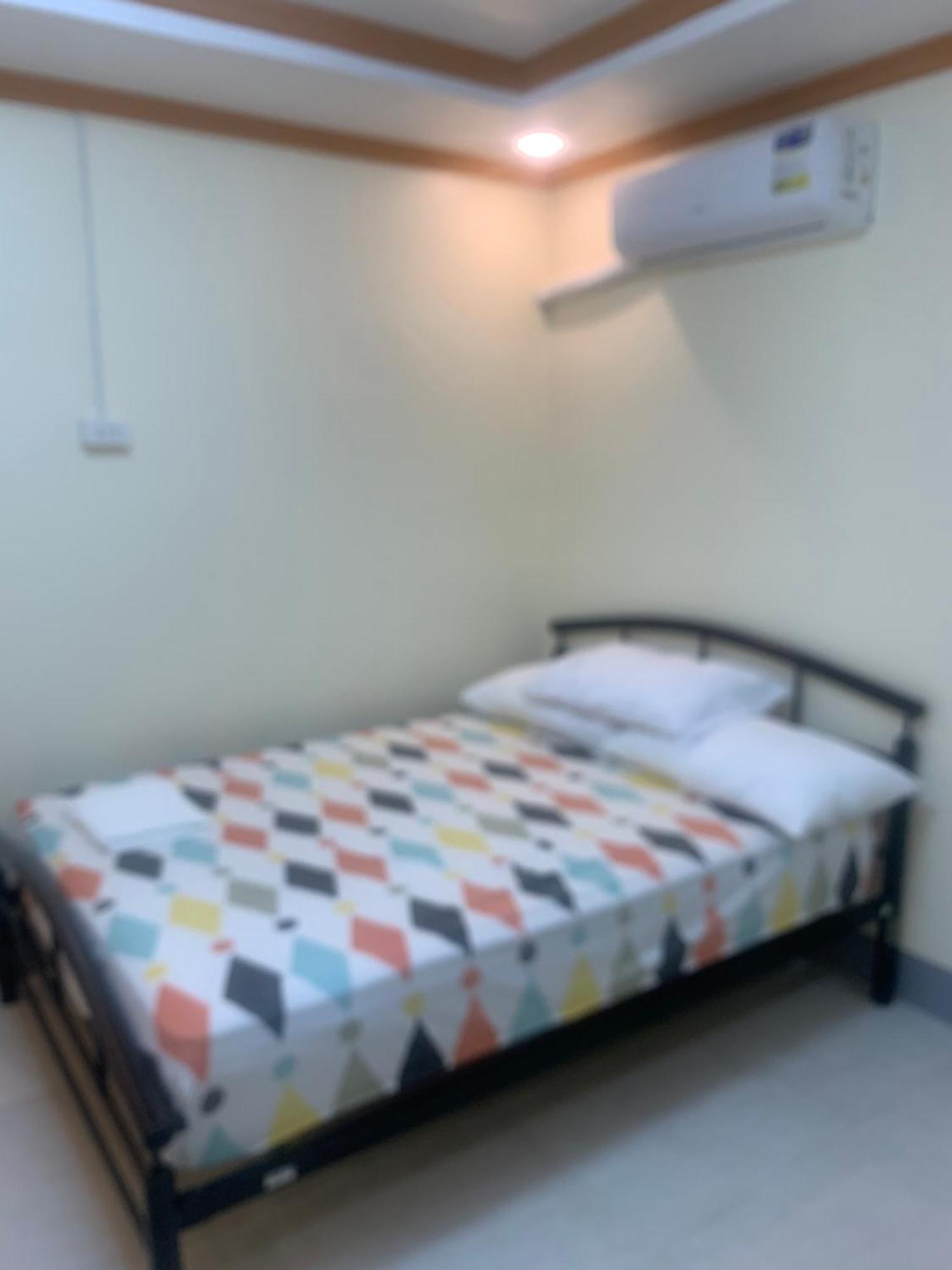 Zl Travelers Inn Batuan エクステリア 写真